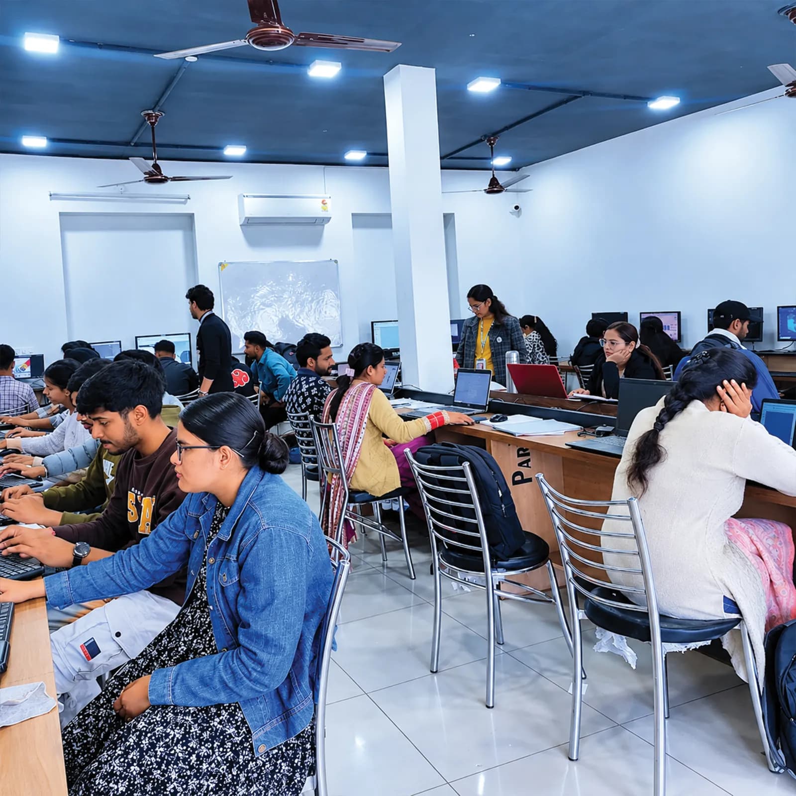 A full batch at work in techcadd's main computer lab